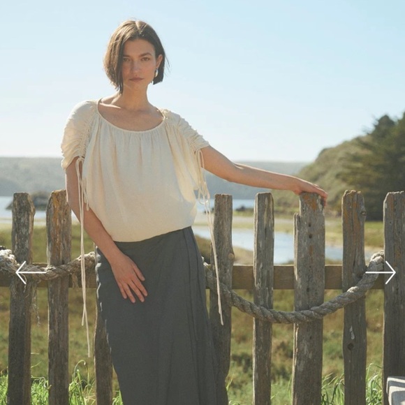 Modern Citizen Akari Semi Sheer Gathered Shoulder Blouse NWOT Cream Natural - Picture 1 of 15